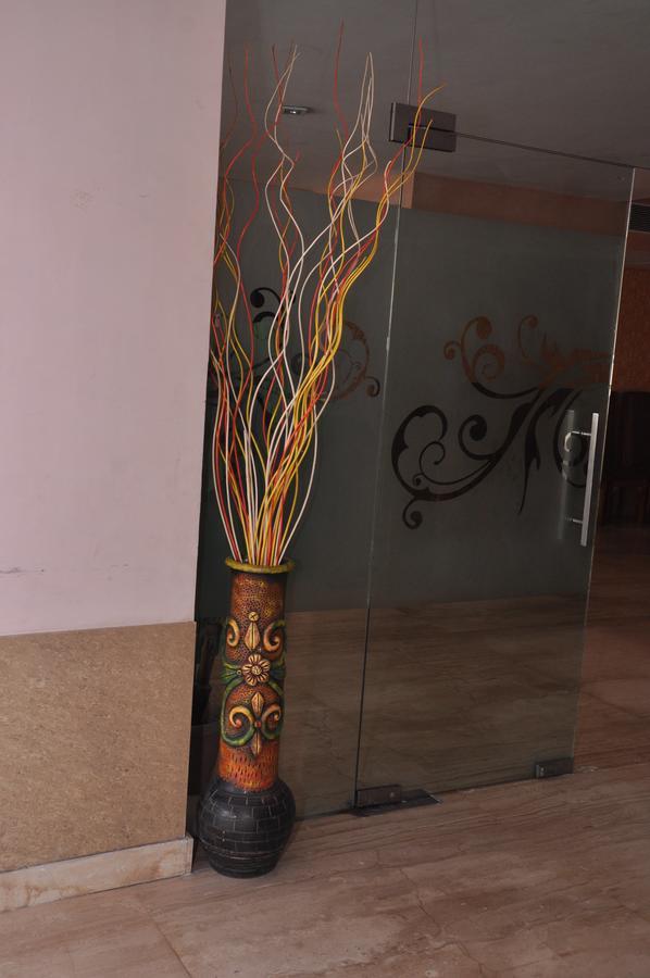 Hotel Samrat Kaushambi غازي أباد المظهر الخارجي الصورة