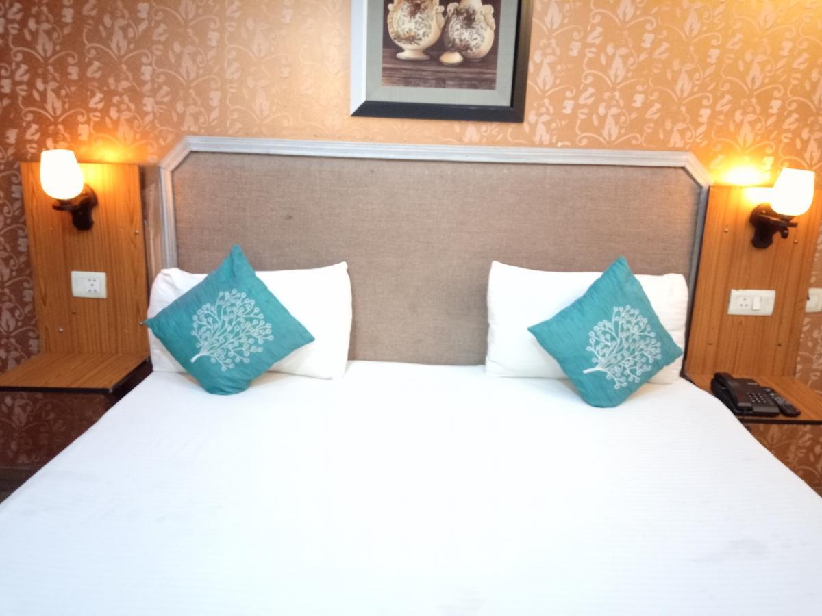 Hotel Samrat Kaushambi غازي أباد المظهر الخارجي الصورة